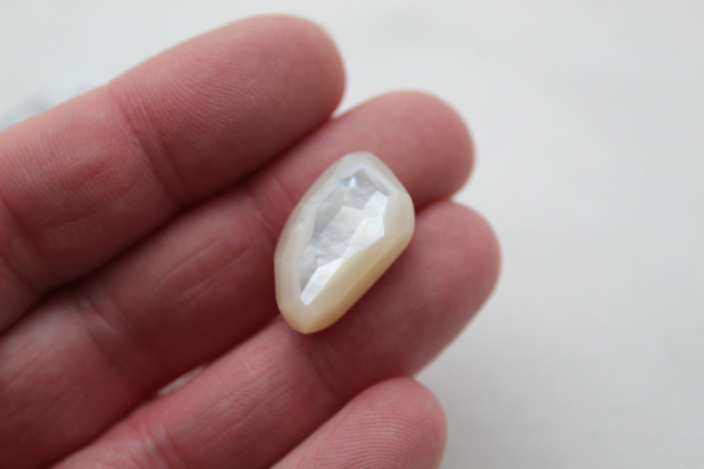 DEUX cabochons Nacre Pierres gemmes rondes 10MM