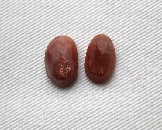 <tc>Deux cabochons de sunstone ovales 10x8MM pierres oranges</tc>