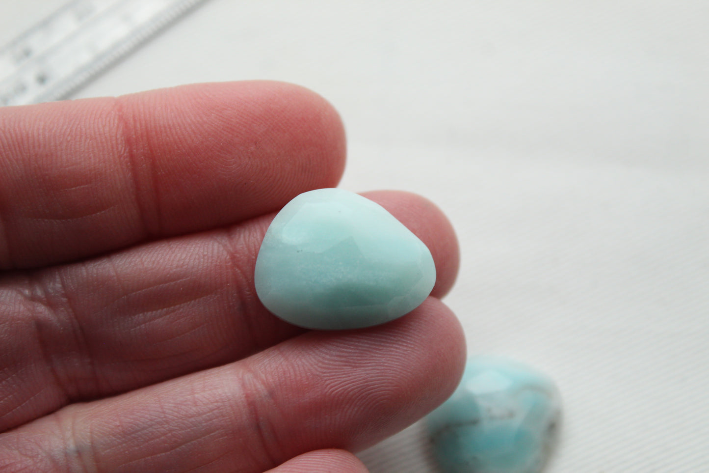 Cabochon d'amazonite chinoise Forme libre taillée en rose Pierre précieuse