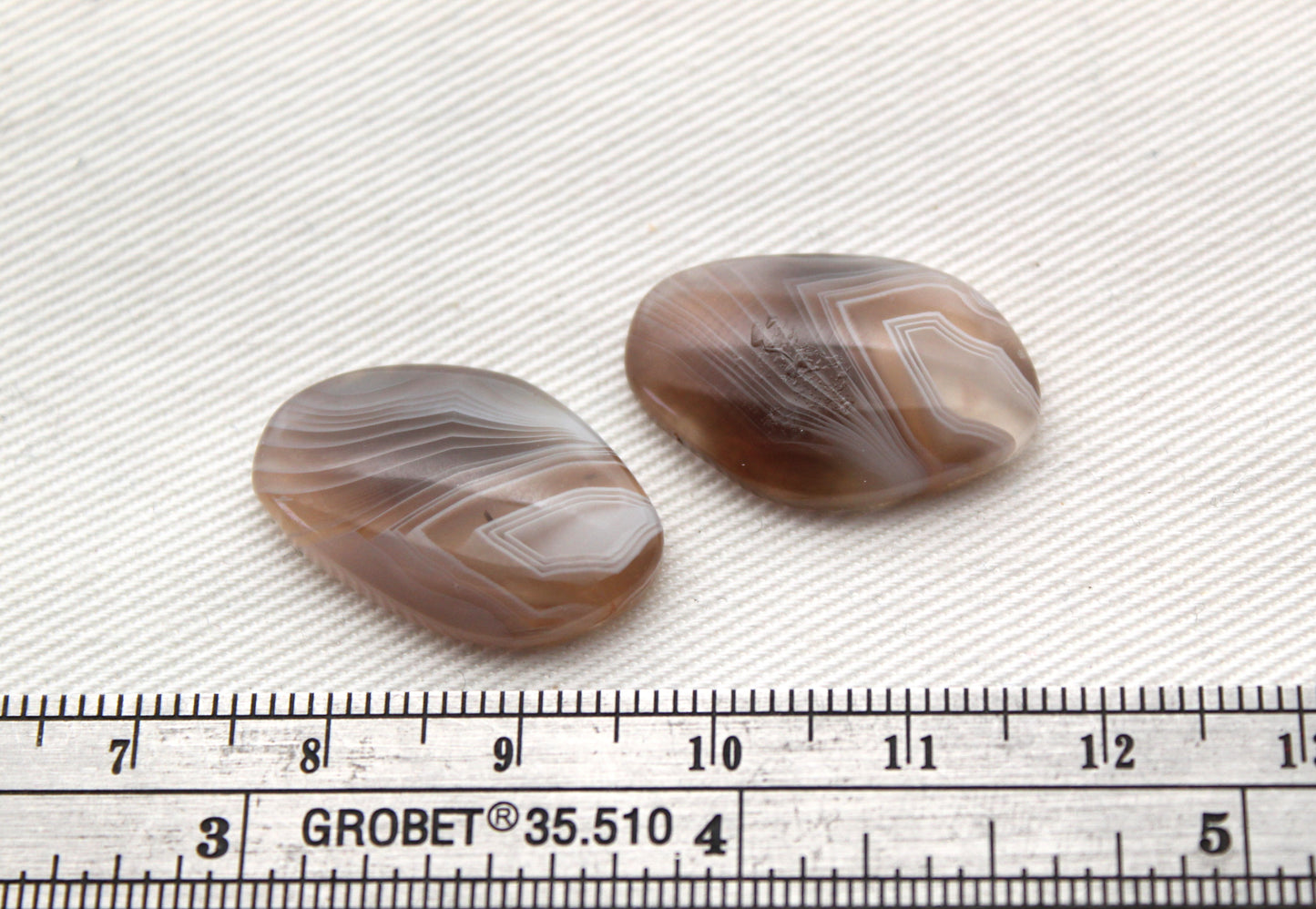 Botswana Agate Pair cabochon Gemstone beige