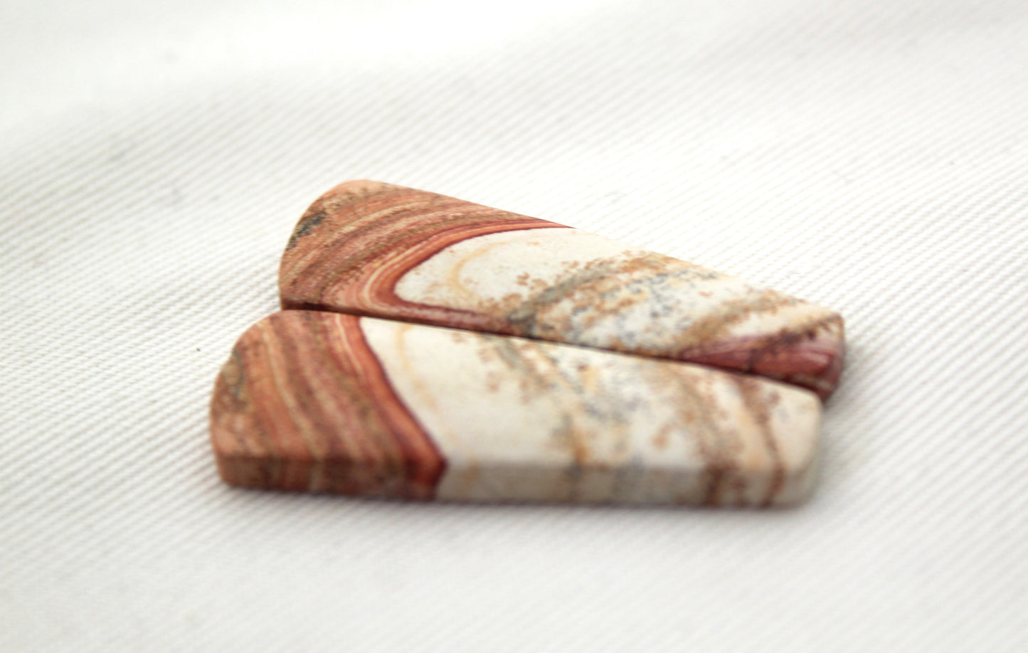 <tc>Paire de Cabochons de Jaspe Rétro crème jaune marron</tc>