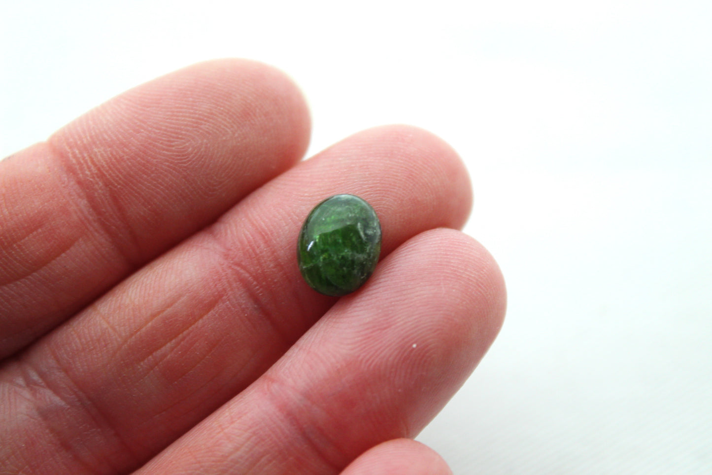 TWO Chrome Diopside cabochons 8x10 MM Gemstones oval green