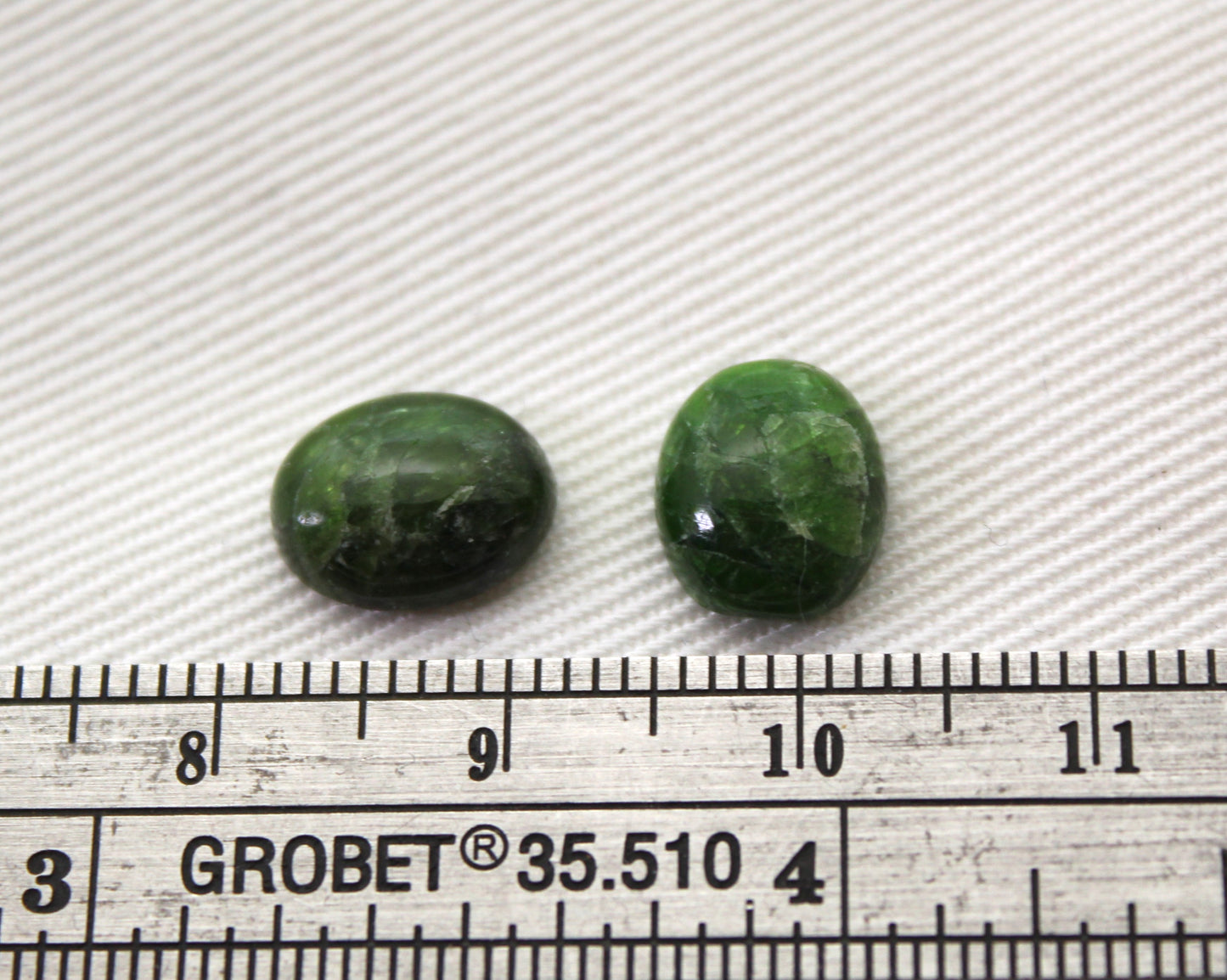TWO Chrome Diopside cabochons 8x10 MM Gemstones oval green