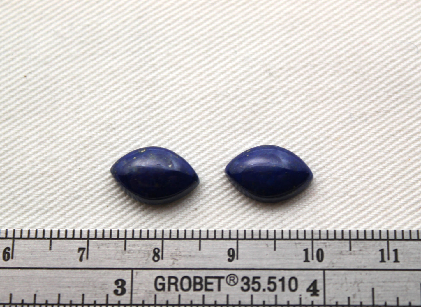 Lot de DEUX cabochons Lapis Lazuli 10 MM Gemstones rond bleu