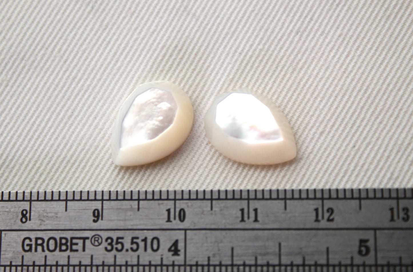DEUX cabochons Nacre Pierres gemmes rondes 10MM