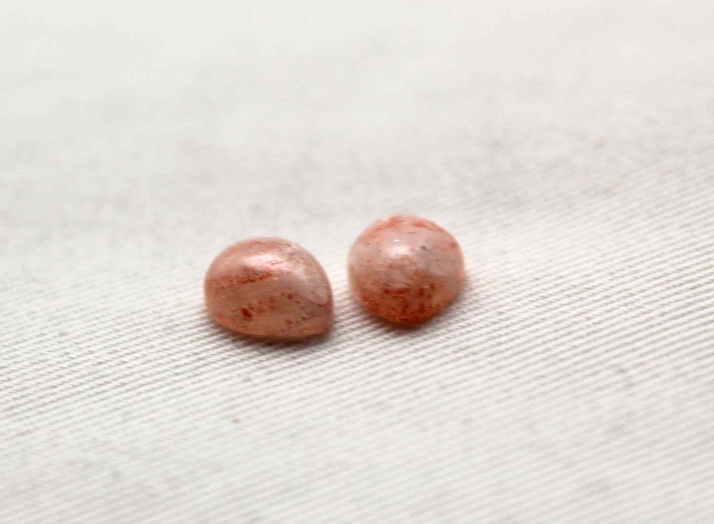 <tc>Deux cabochons de sunstone ovales 10x8MM pierres oranges</tc>