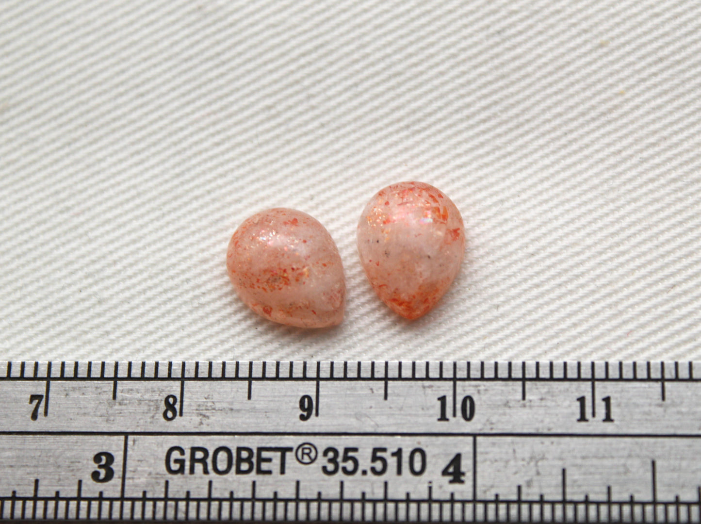 <tc>Deux cabochons de sunstone ovales 10x8MM pierres oranges</tc>