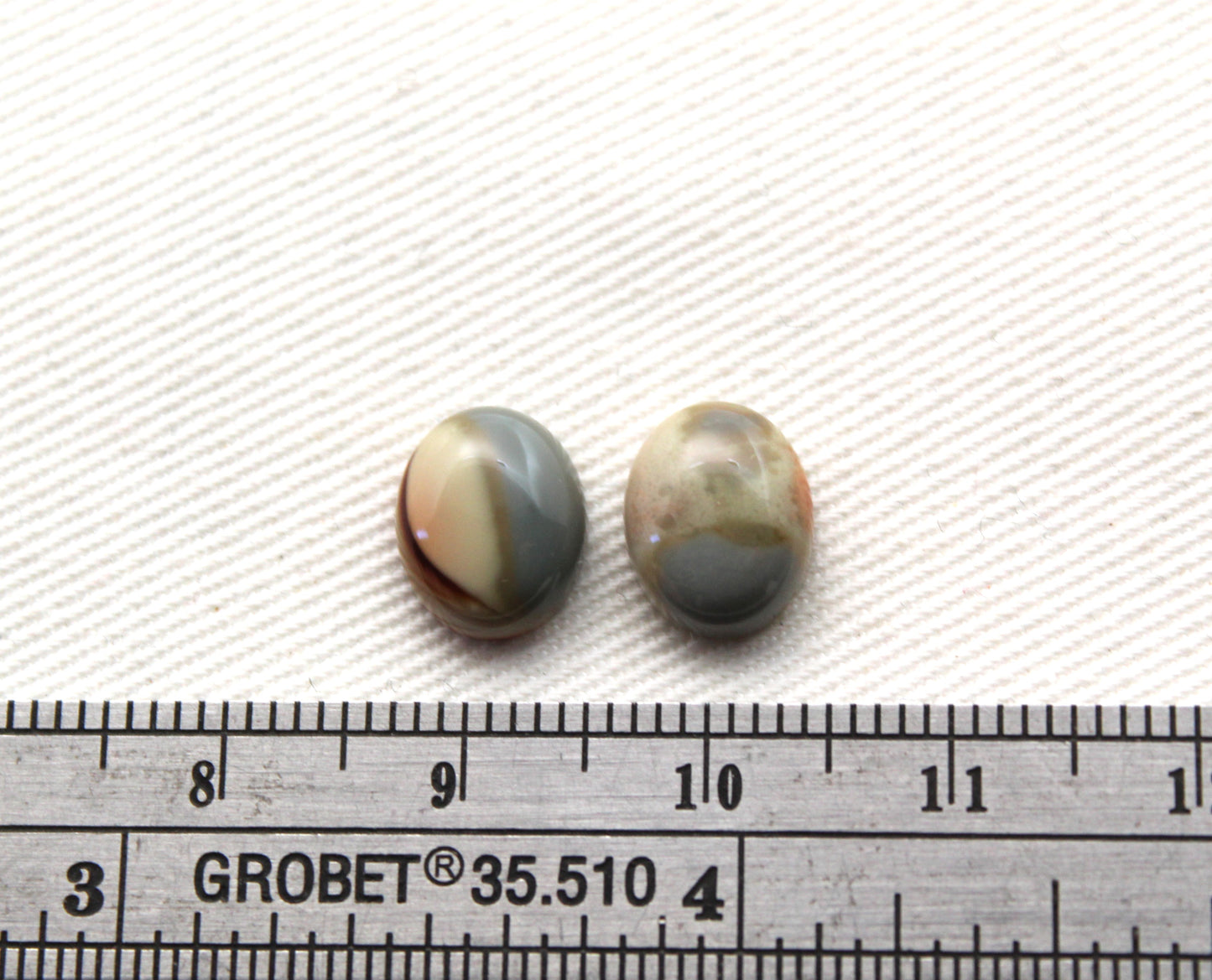 Lot de trois cabochons Teardrop Jaspe Impérial Gemstone