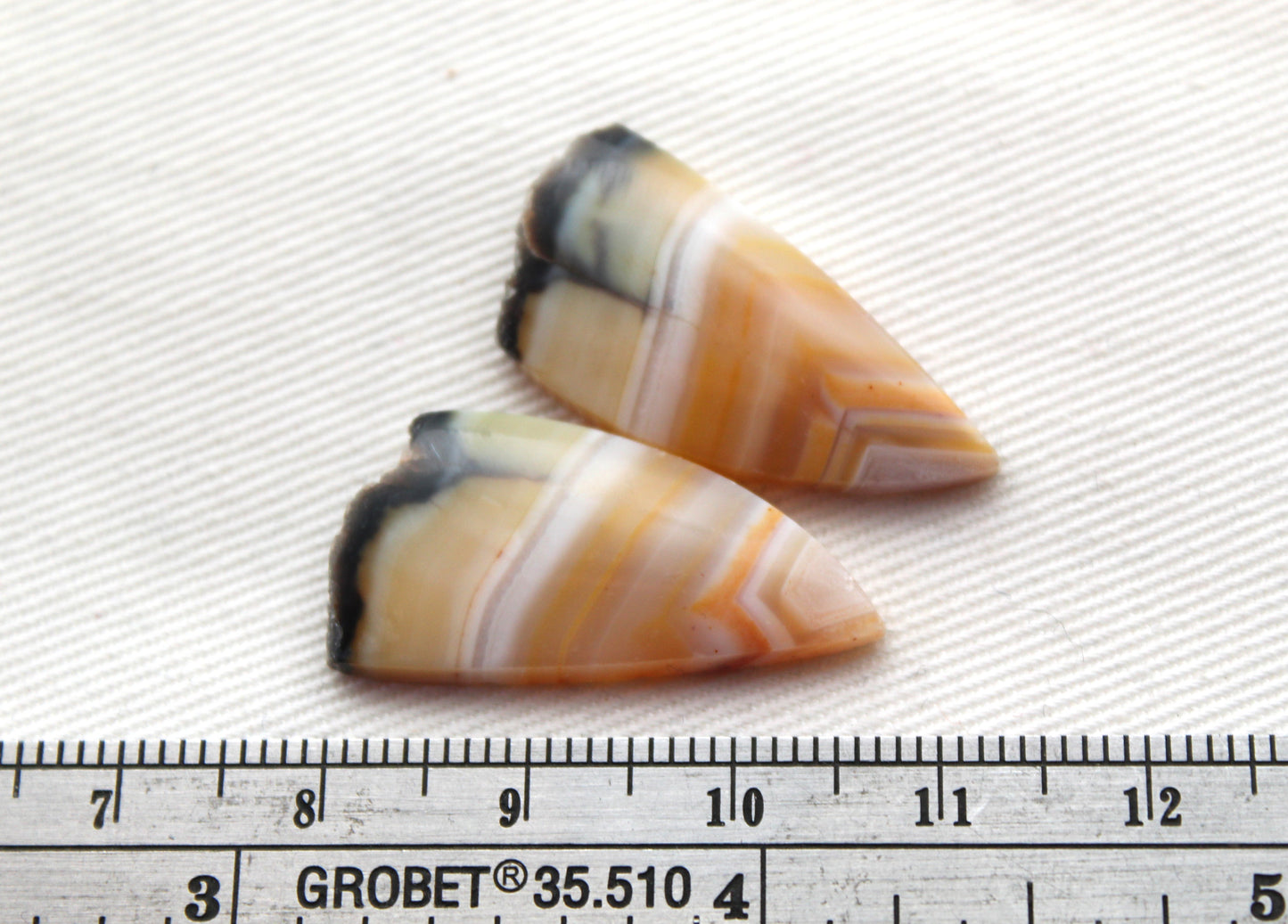 Agate rubanée Cabochon Pierre gemme Cercueil orange