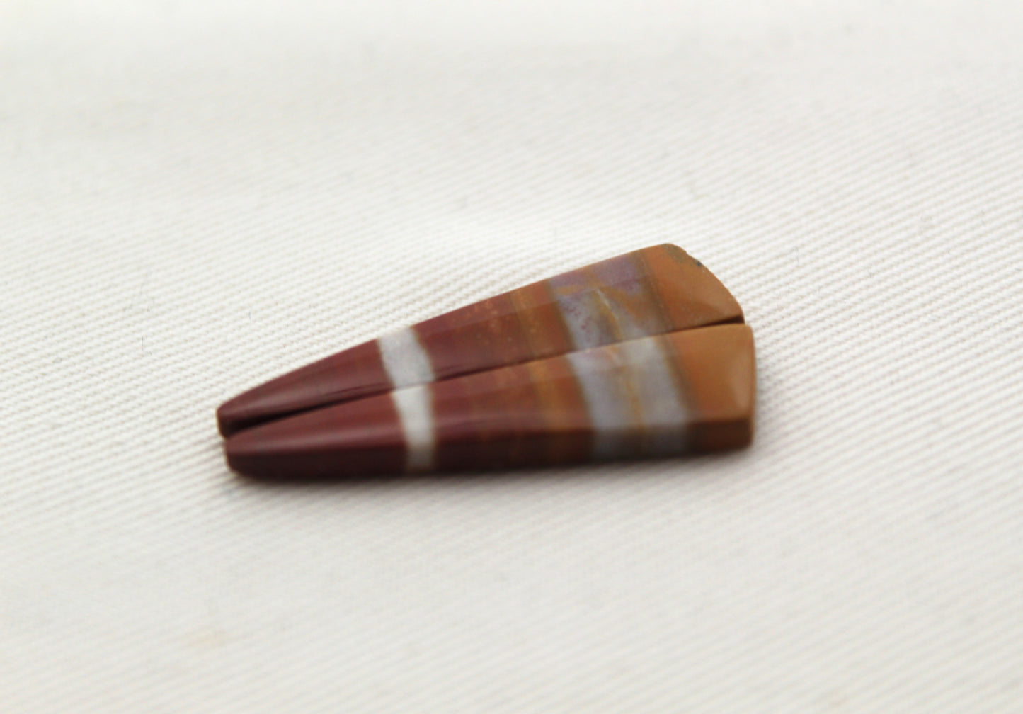 Jolie Paire de Cabochons Jaspe Australien goutte jaune gris terre cuite