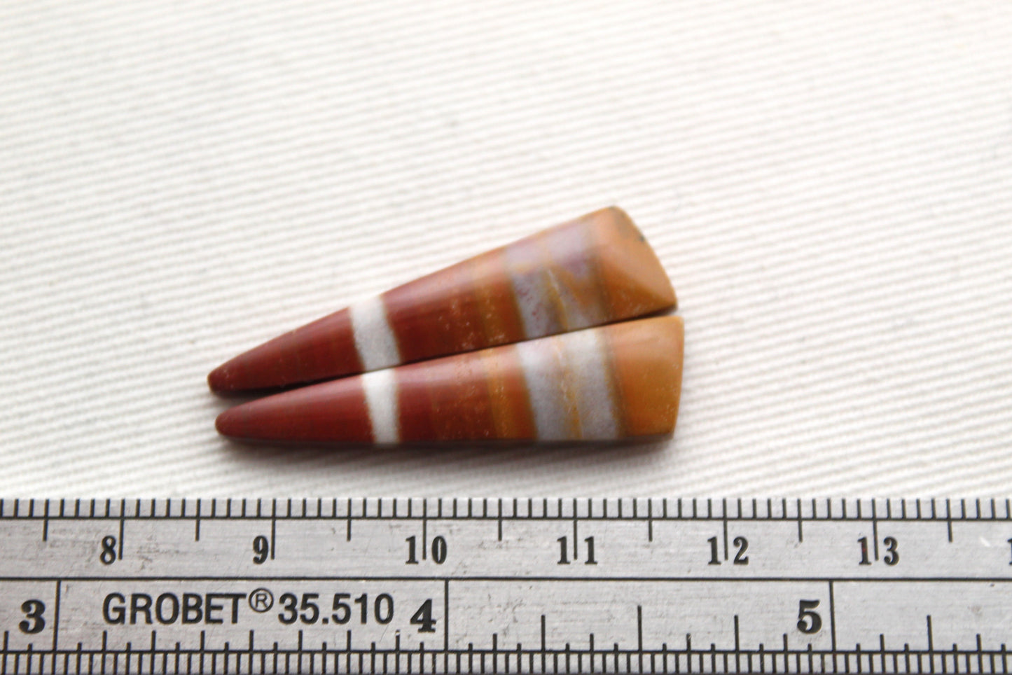 Jolie Paire de Cabochons Jaspe Australien goutte jaune gris terre cuite