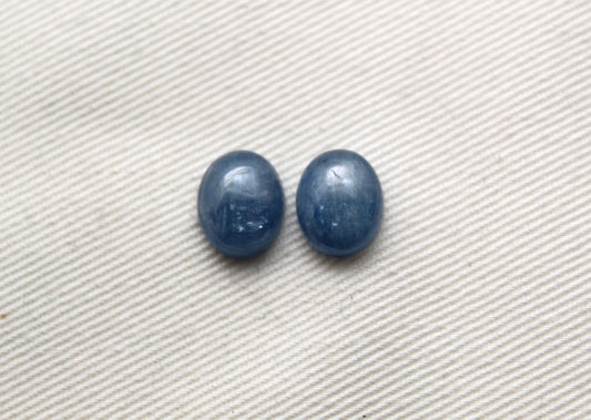 DEUX Cabochons Kyanite Carré 8MM pierre bleue