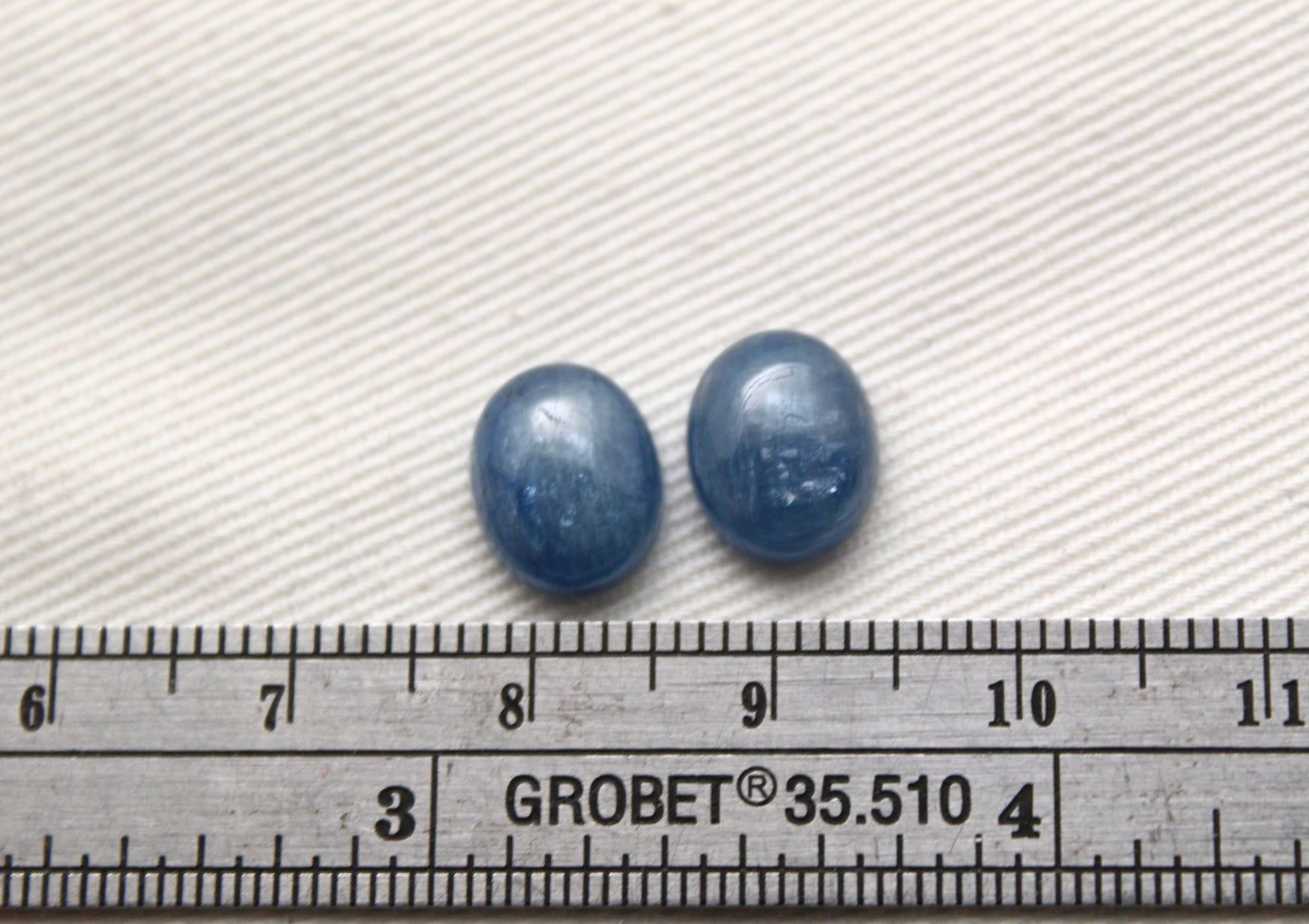 DEUX Cabochons Kyanite Carré 8MM pierre bleue