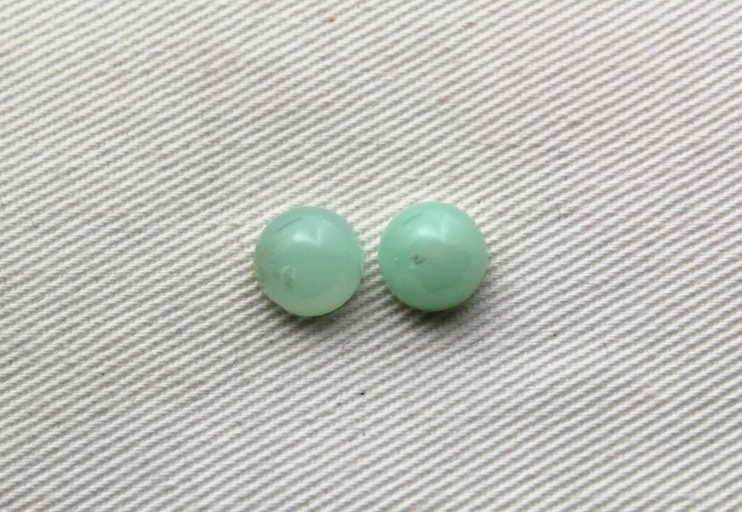 FOUR Chrysoprase cabochon rond 8 mm vert