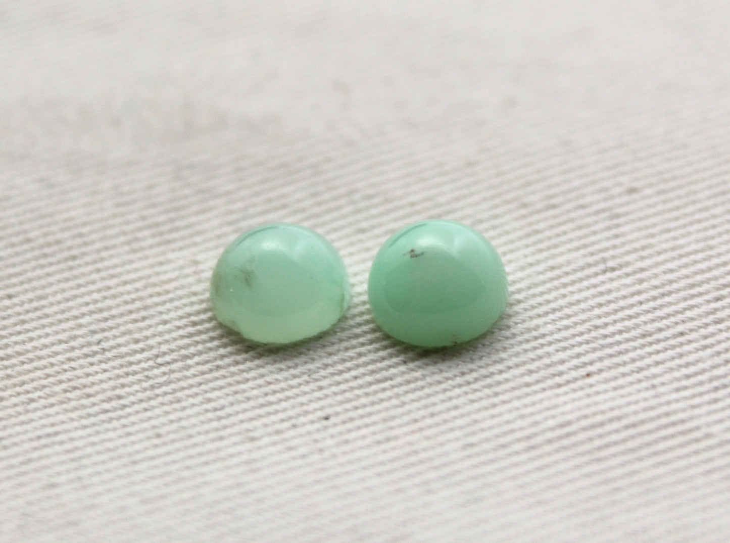 FOUR Chrysoprase cabochon rond 8 mm vert