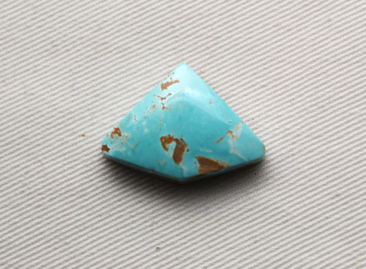 Kingman Turquoise cabochon Gemstone bleu