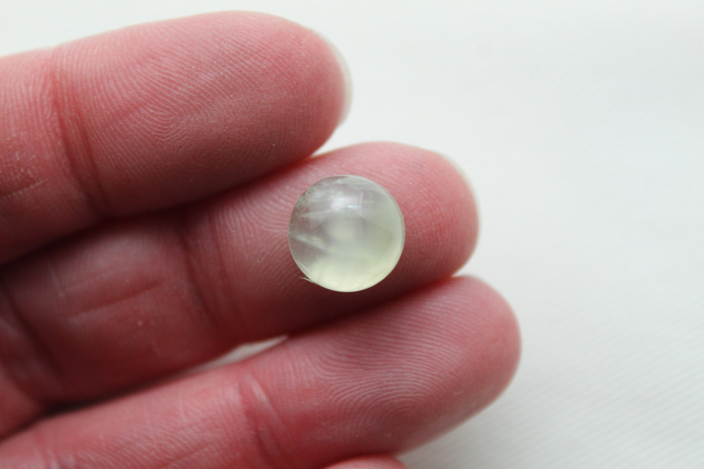 DEUX cabochons de prehnite Pierres précieuses rondes 15MM