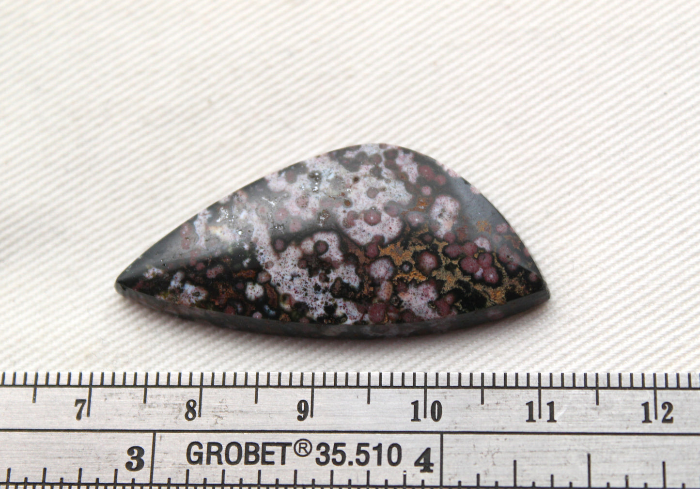 River Jasper Cabochon Gemstone vert jaune larme