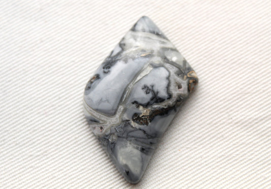 Maligano Jasper Cabochon Gemstone Jaune forme libre