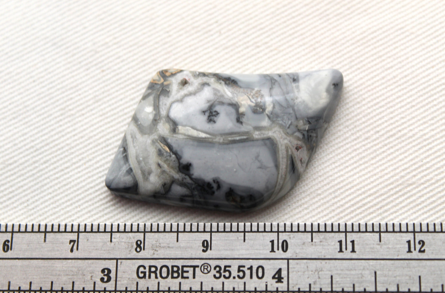Maligano Jasper Cabochon Gemstone Jaune forme libre