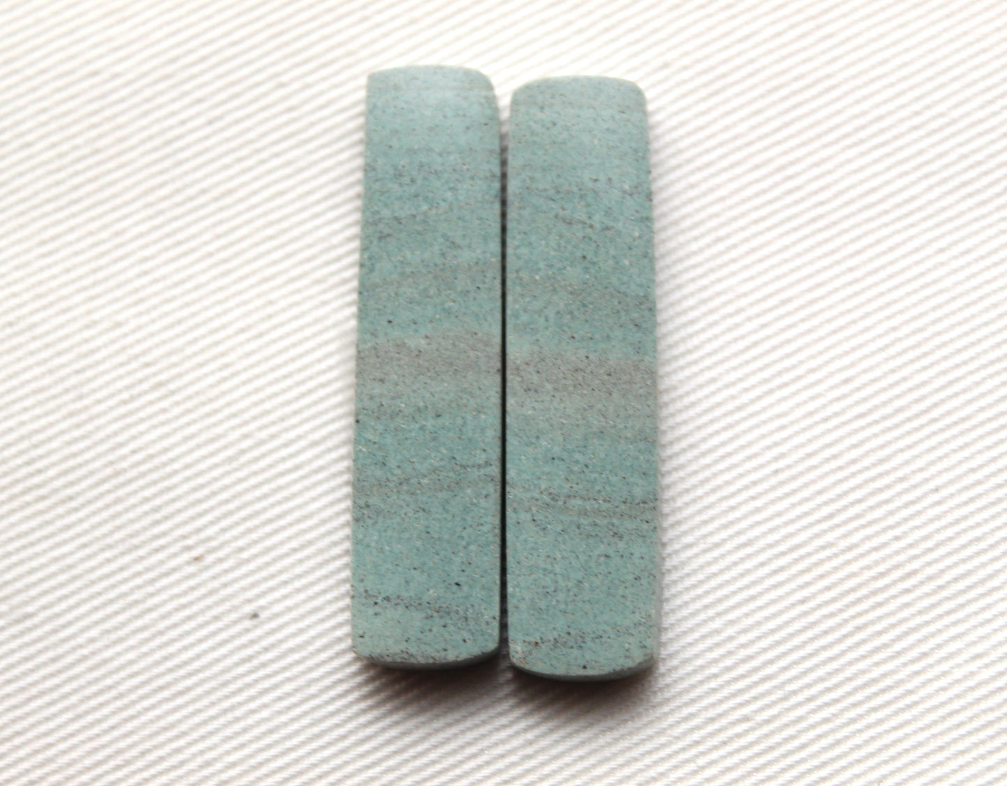 Pair of green Jasper Cabochons gemstones rectangle