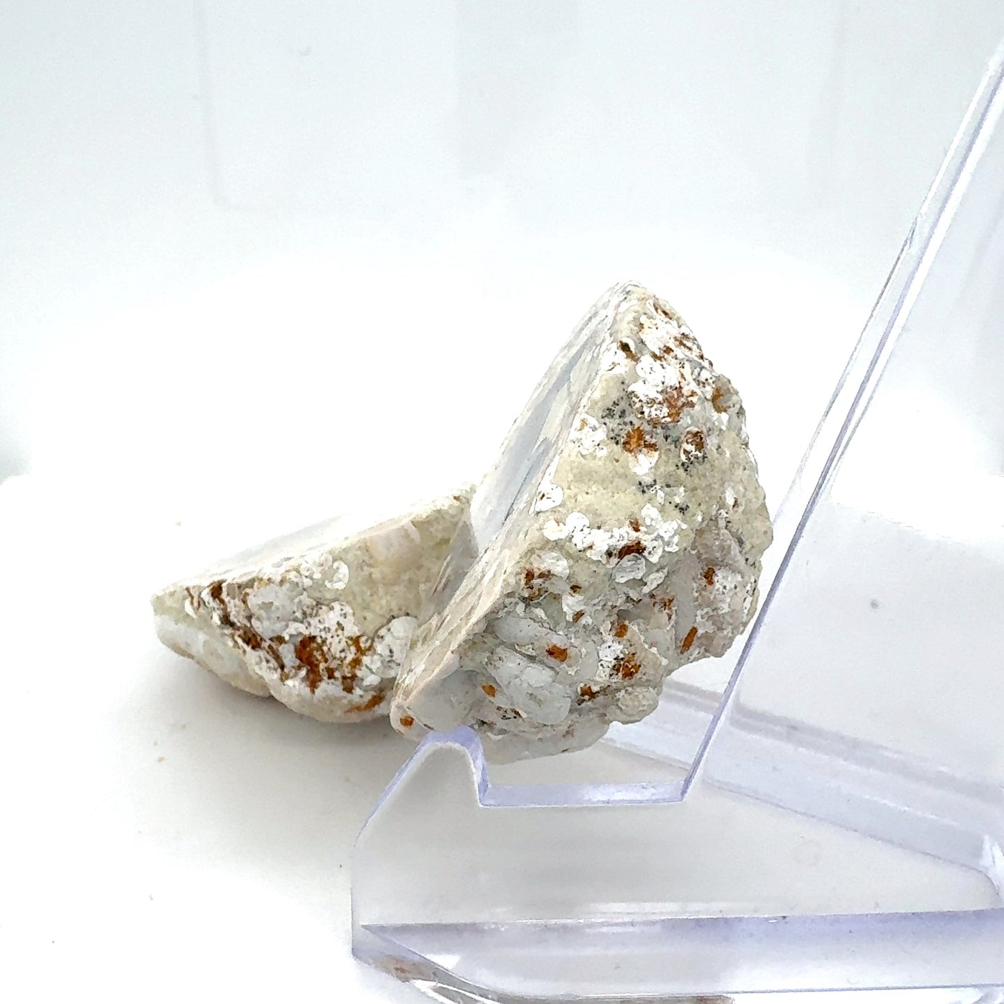 Natural Quartz Agate geode Mont Lyall Canada polished