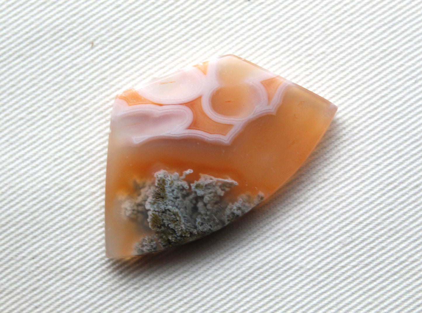 SUPERB Indonesian Agate Cabochon Gemstone
