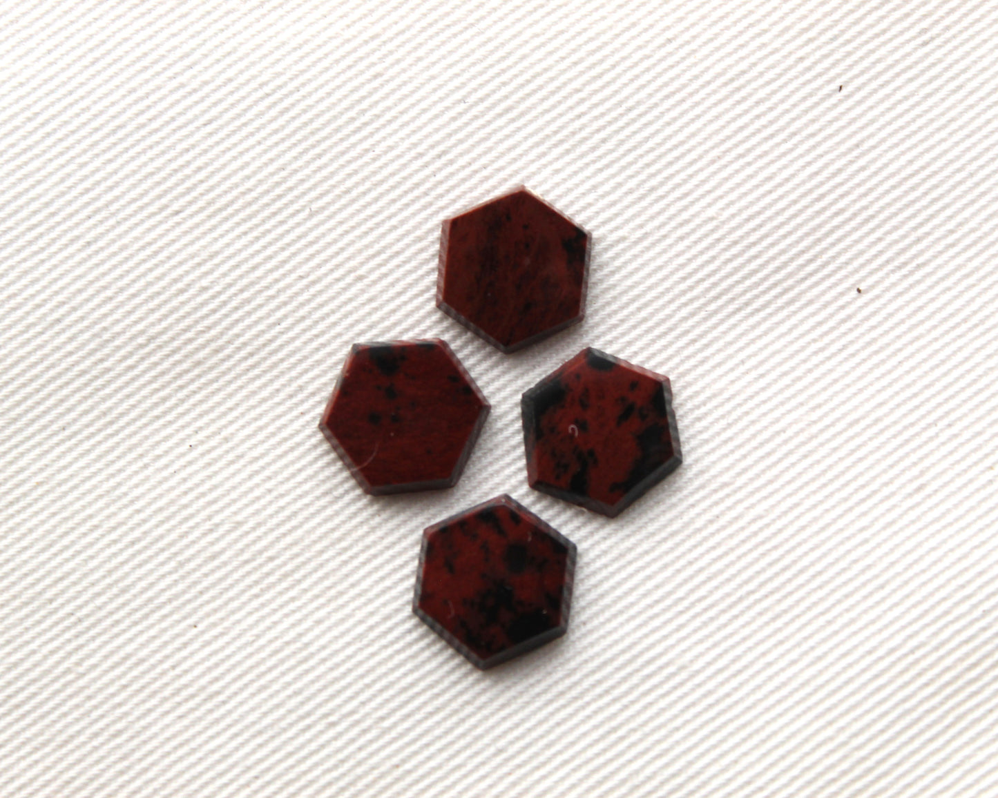 Pierre gemme de cabochon d'obsidienne d'acajou