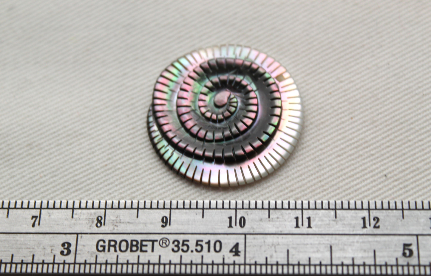 ONE Mother of Pearl drilled cabochon Gemstone round Swirl 25MM