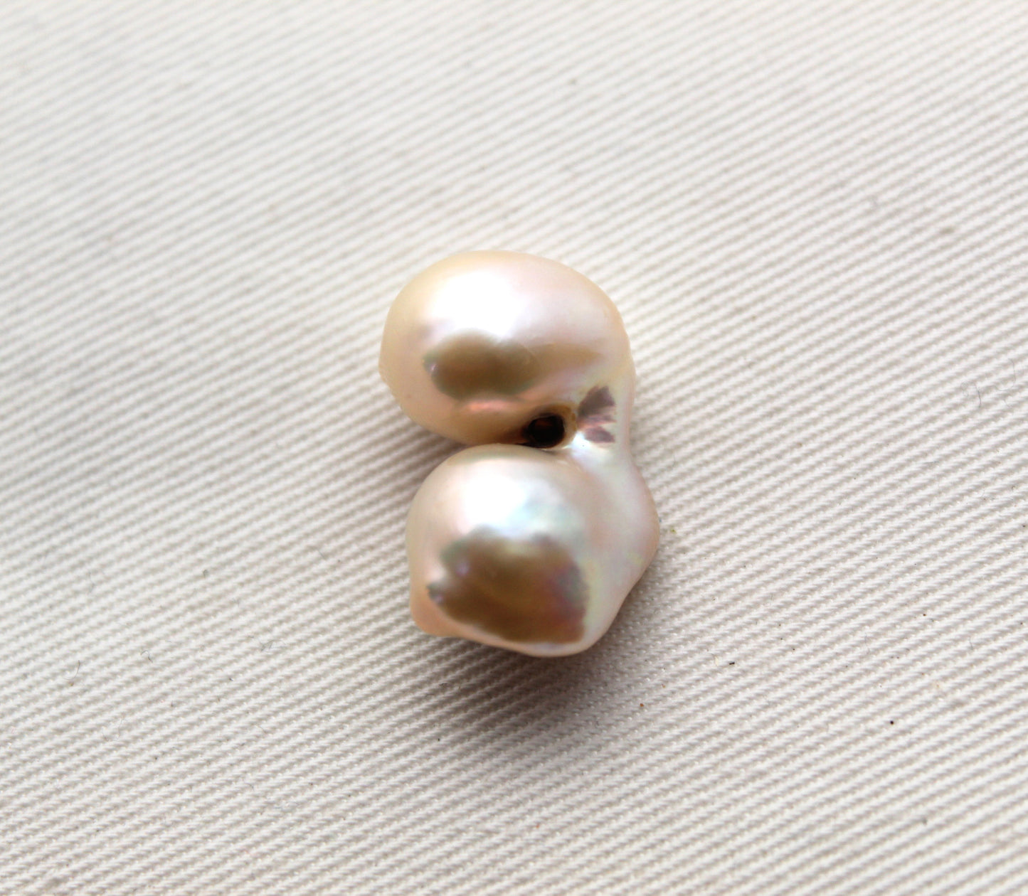 One Freshwater Pearl Peach pearl
