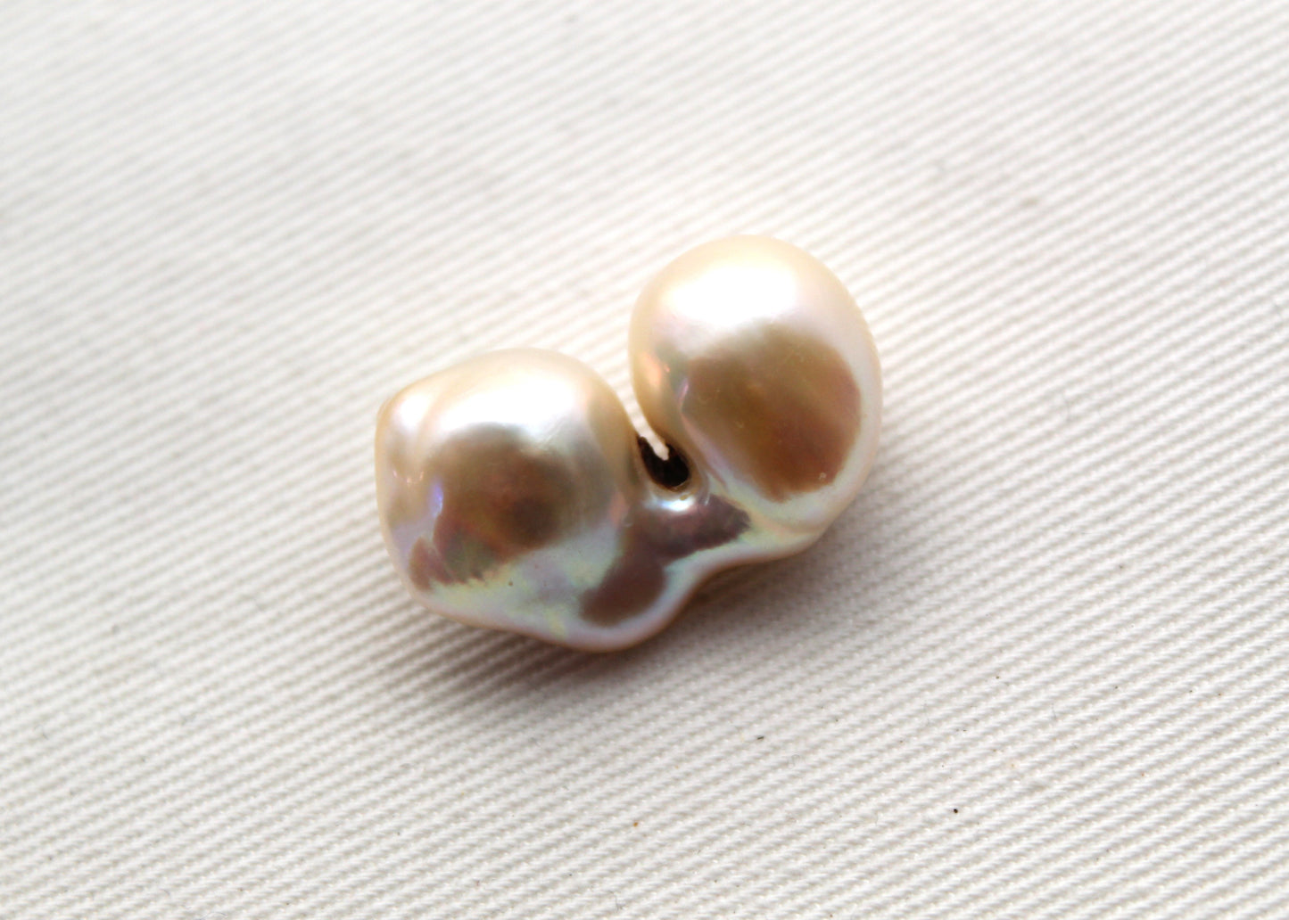 One Freshwater Pearl Peach pearl