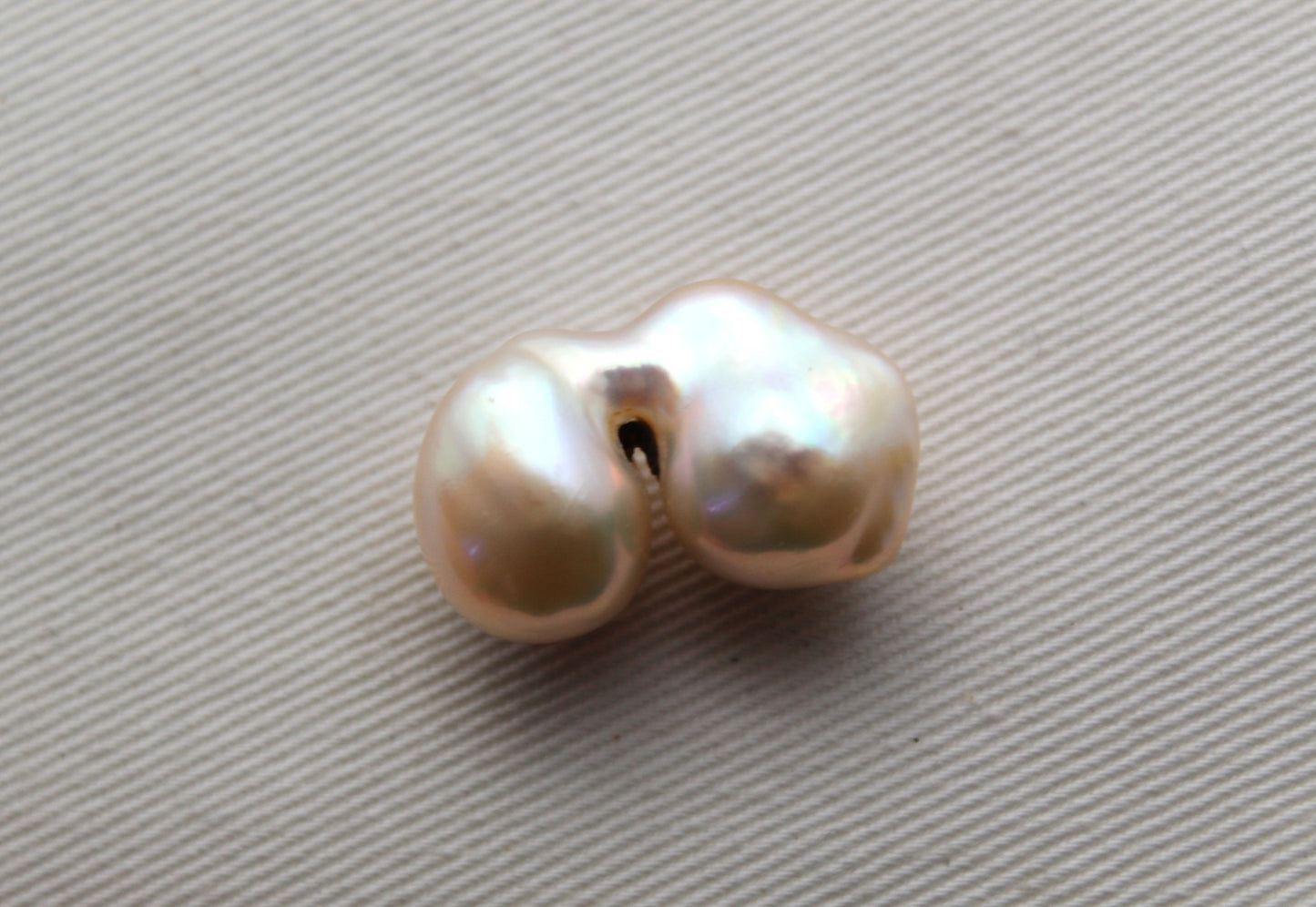 One Freshwater Pearl Peach pearl