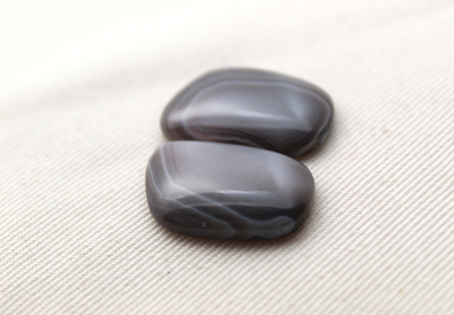 Botswana Agate Pair cabochon Gemstone beige