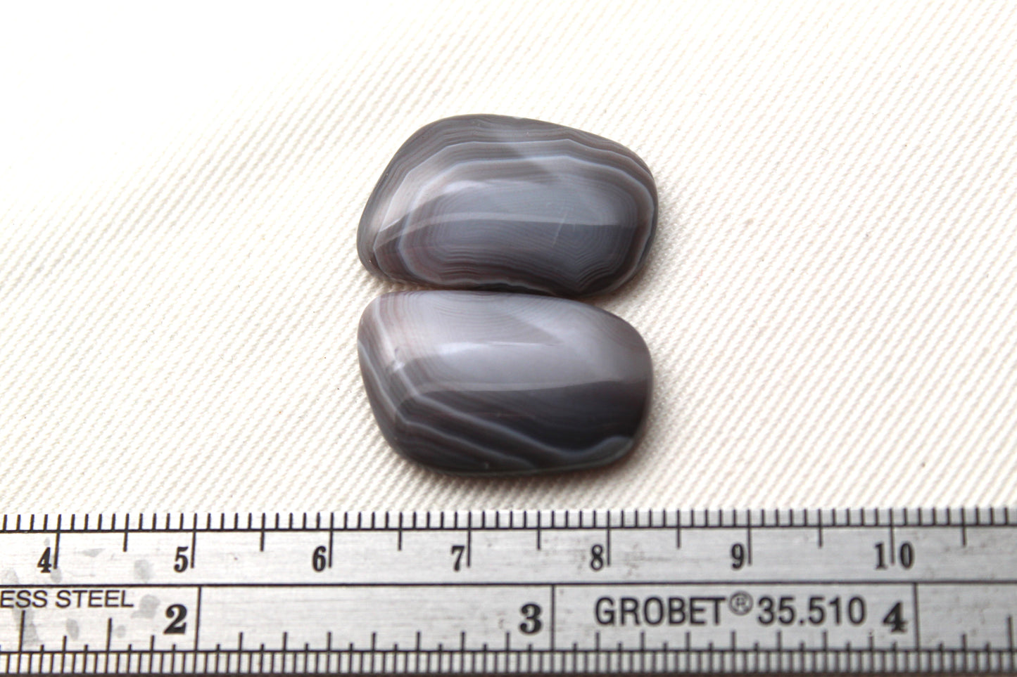 Botswana Agate Pair cabochon Gemstone beige