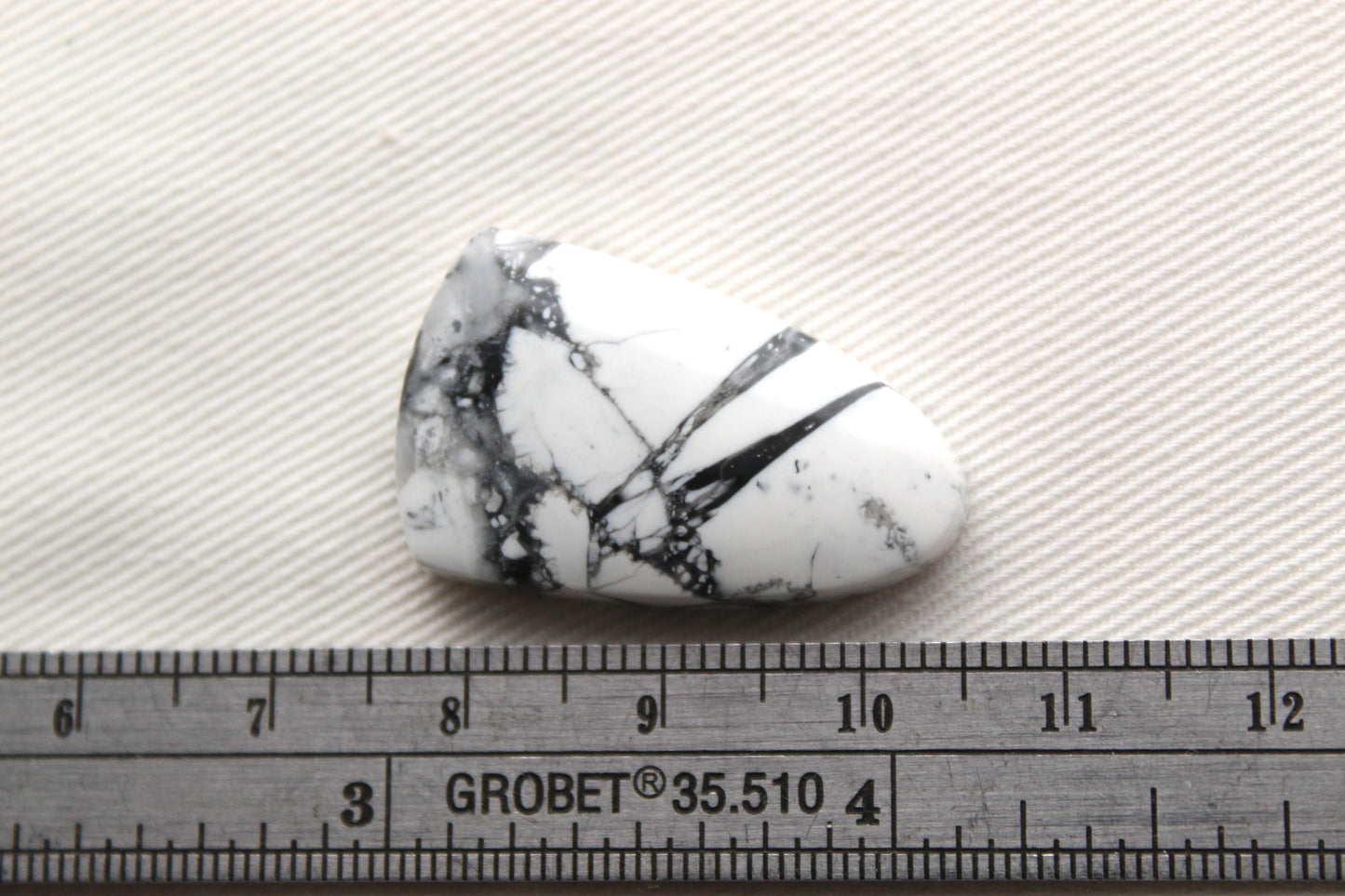 Maligano Jasper Cabochon Gemstone White grey