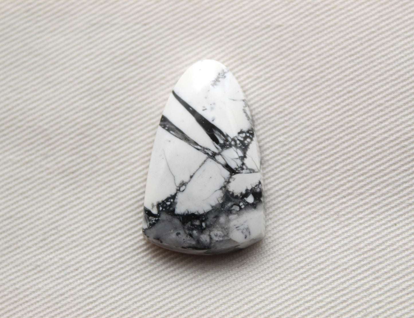 Maligano Jasper Cabochon Gemstone White grey