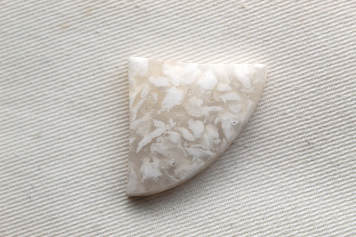 WHITE Sugar water flower Agate Cabochon gemstone