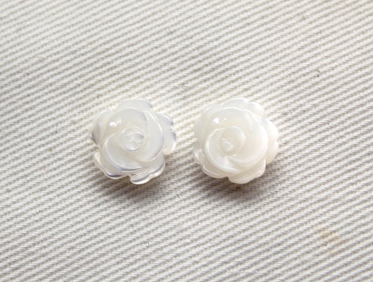 Two Mother of Pearl cabochons Gemstone FLOWER 10MM white