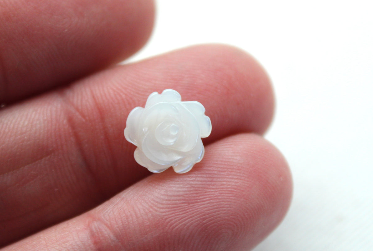 Two Mother of Pearl cabochons Gemstone FLOWER 10MM white