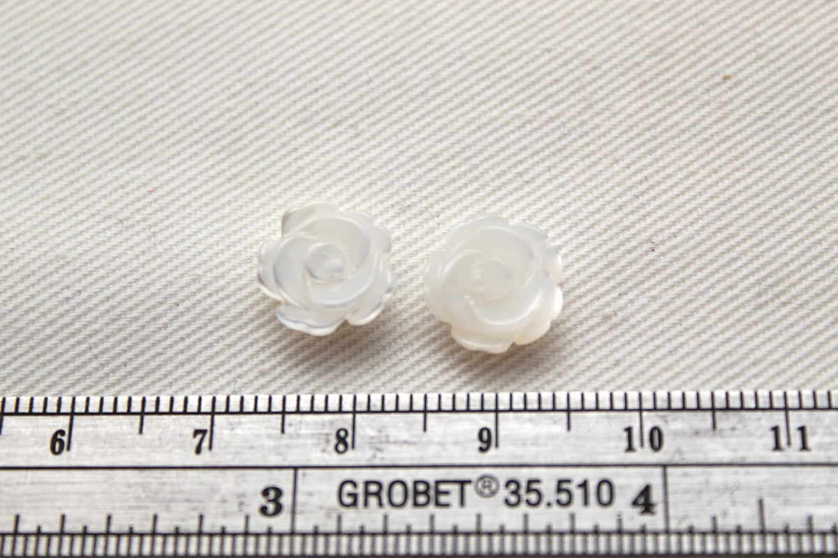 Two Mother of Pearl cabochons Gemstone FLOWER 10MM white
