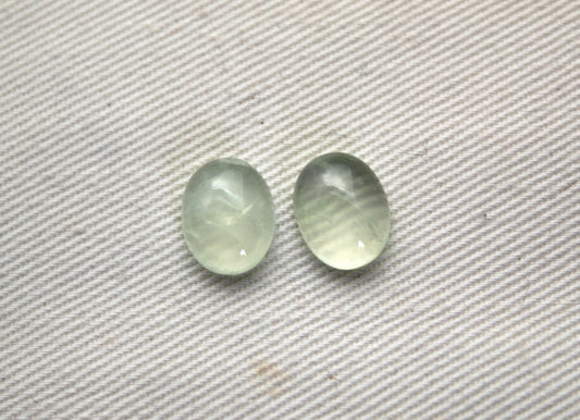TWO prehnite cabochons Gemstones Oval 8x10MM