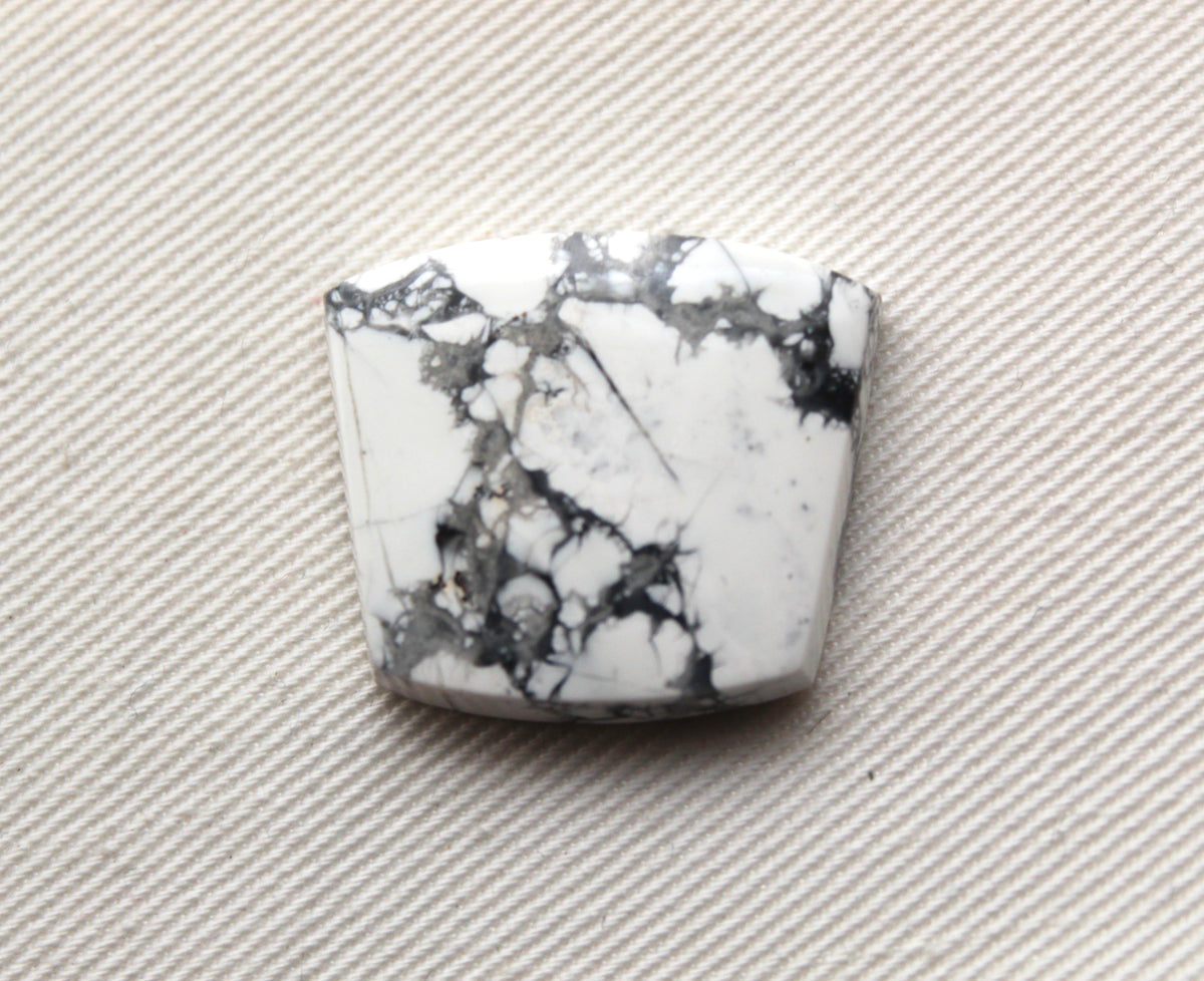 Maligano Jasper Cabochon Gemstone White grey