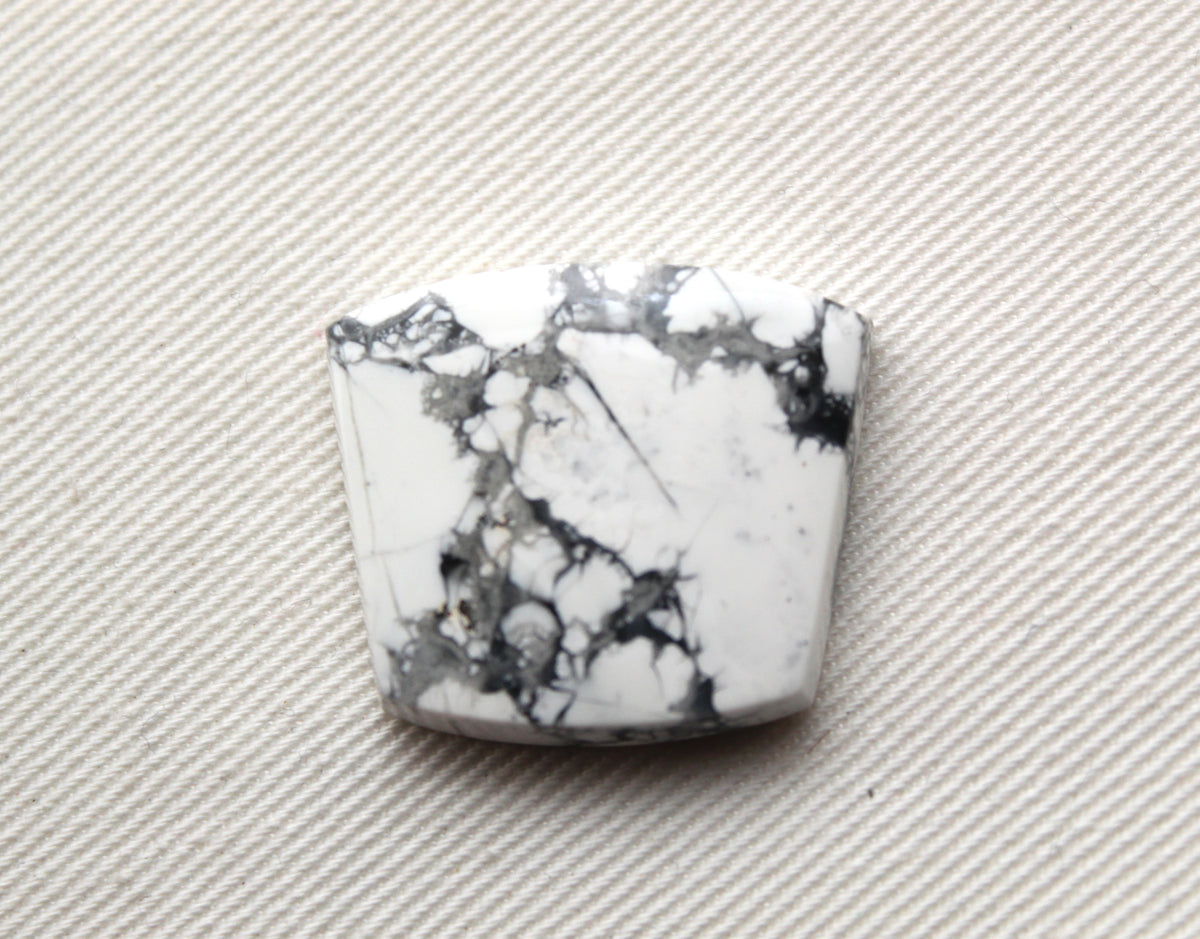Maligano Jasper Cabochon Gemstone White grey