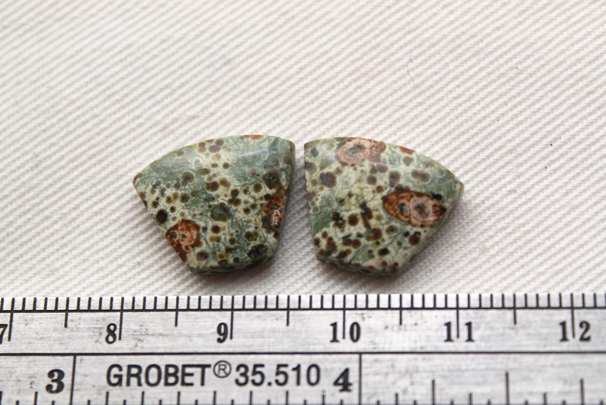 Small Green Olive Jasper Cabochon Pair Gemstone (Copie)
