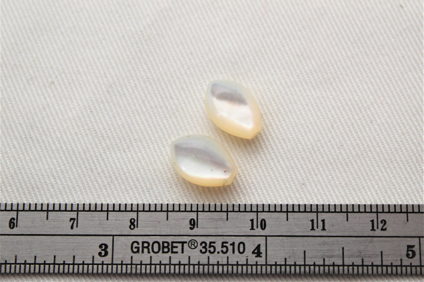 DEUX cabochons Nacre Pierres gemmes rondes 10MM