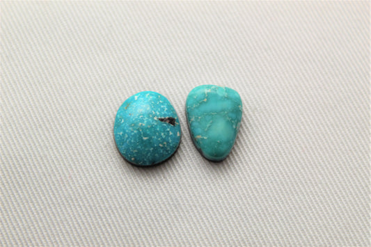 Kingman Turquoise lot Two cabochons Gemstones