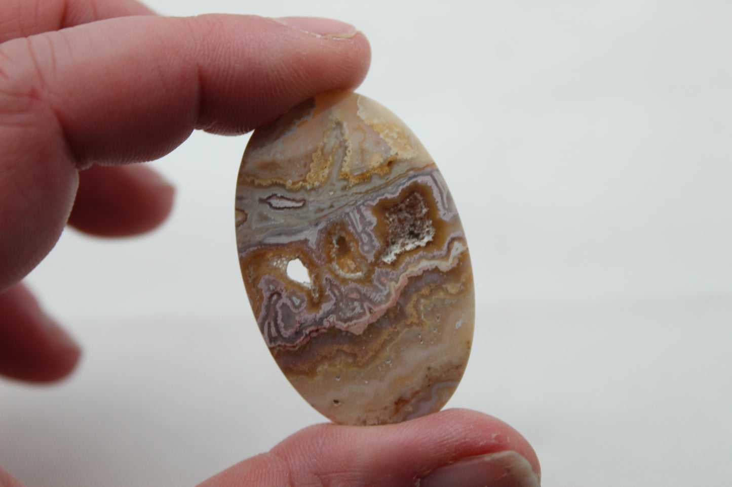 Grand Crazy Lace Agate Cabochon Gemstone ovale avec druzy