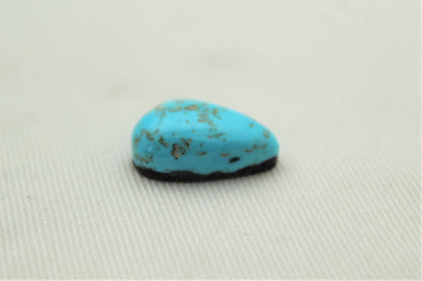 Kingman Turquoise cabochon Gemstone blue