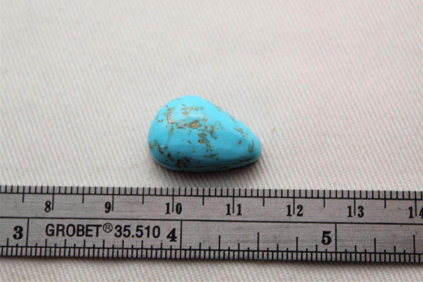 Kingman Turquoise cabochon Gemstone blue