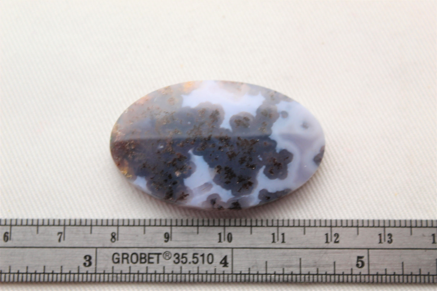 Grand cabochon en agate mousse violette forme libre pierre naturelle